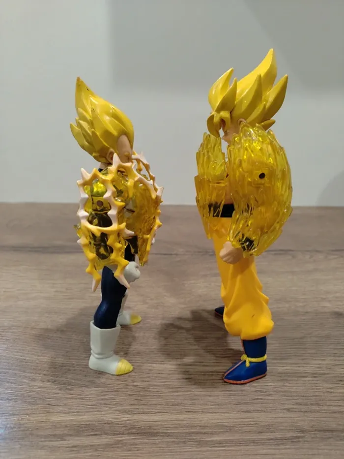 2 figurines dragon ball bs/sta 2008 - photo numéro 2