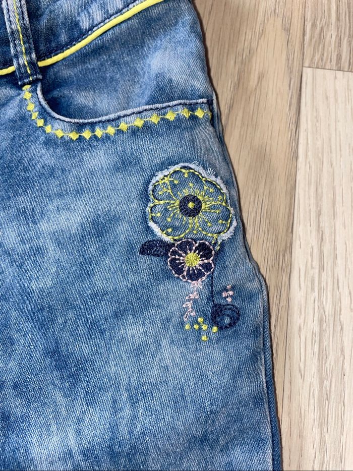 Jeans fille 10 ans - photo numéro 3
