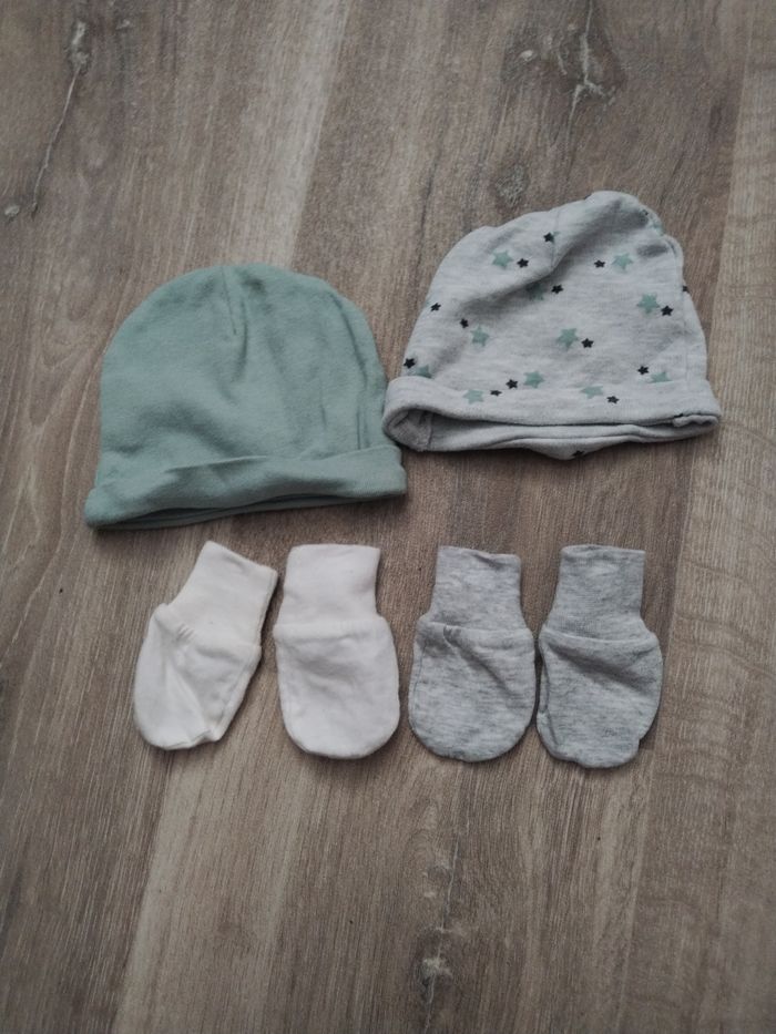 Lot bonnet et moufle naissance - photo numéro 2