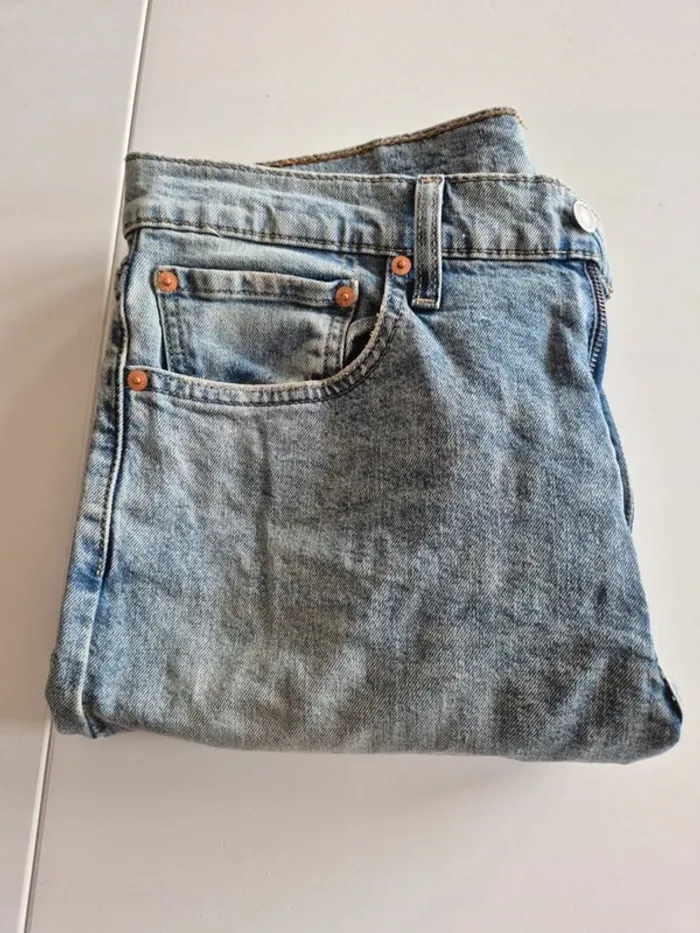 Jean Slim Taper 512 Bleu
33 (US) = 42 - 44 (FR) - L 32 - photo numéro 14