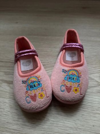 Chaussons taille 22