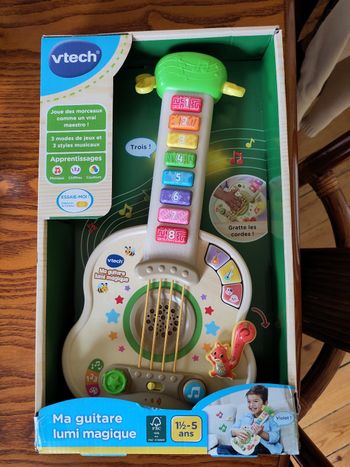 Guitare lumi magique neuve Vtech
