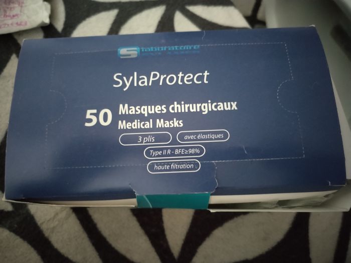 Masques chirurgicaux haute filtration neufs - photo numéro 2