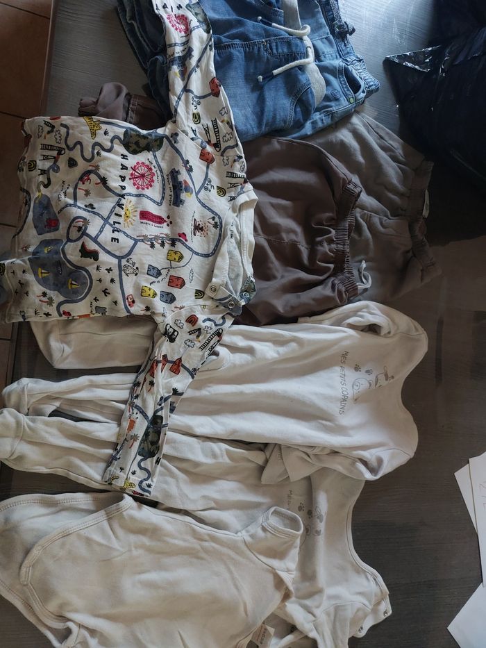Petits lots vêtements 18 mois - photo numéro 2