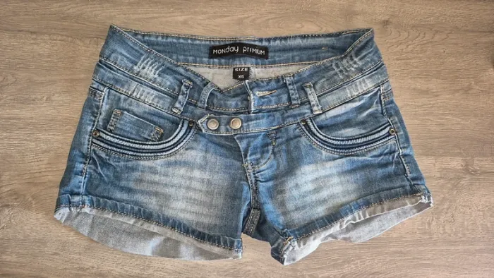 Short en jeans Taille XS - photo numéro 3