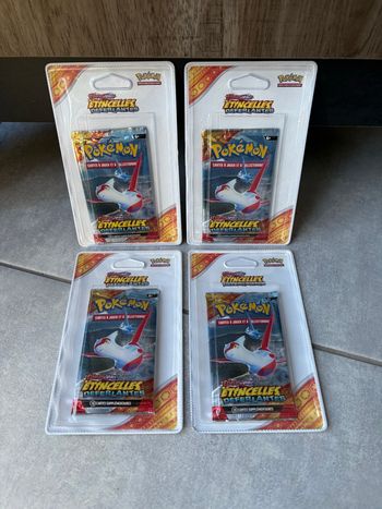 Carte Pokémon : 4 Booster blister plastique Latias Latios EV8 Étincelles Déferlantes écarlate violet