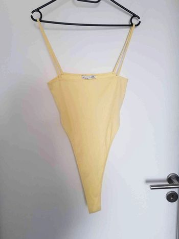 Bobie  pull &  bear taille  40