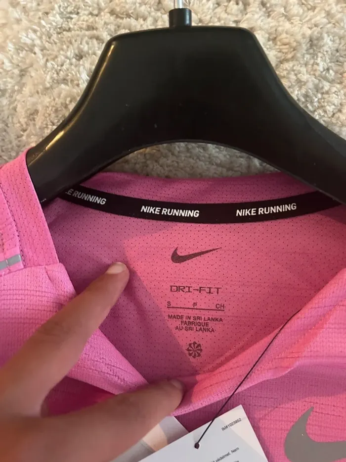 💗 T-shirt Nike Running/Miler Rose Homme – Neuf avec étiquette 💗 - photo numéro 4