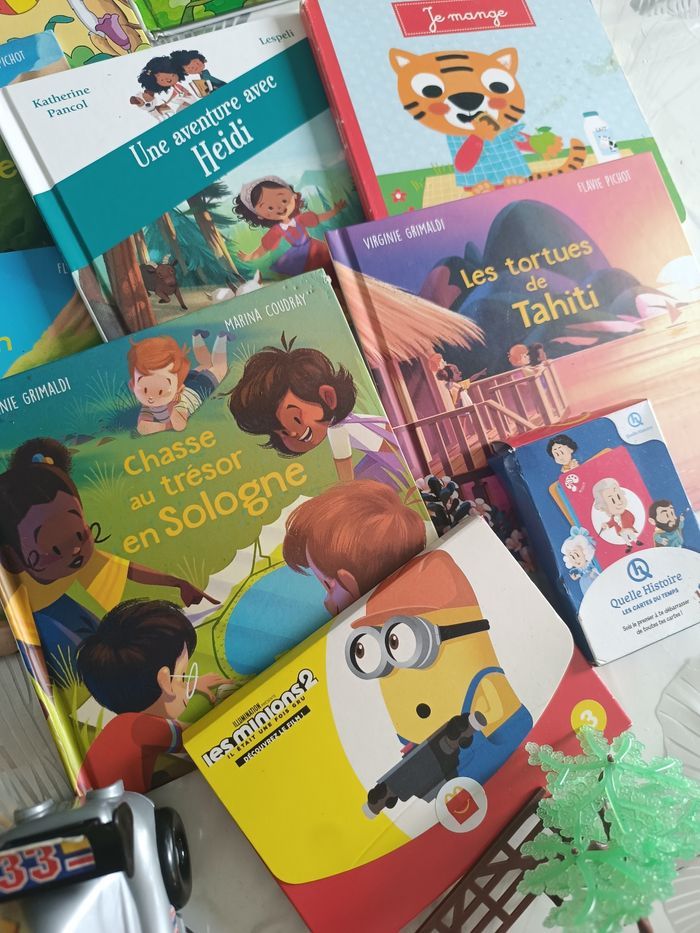 Lot divers peluches livres - photo numéro 4