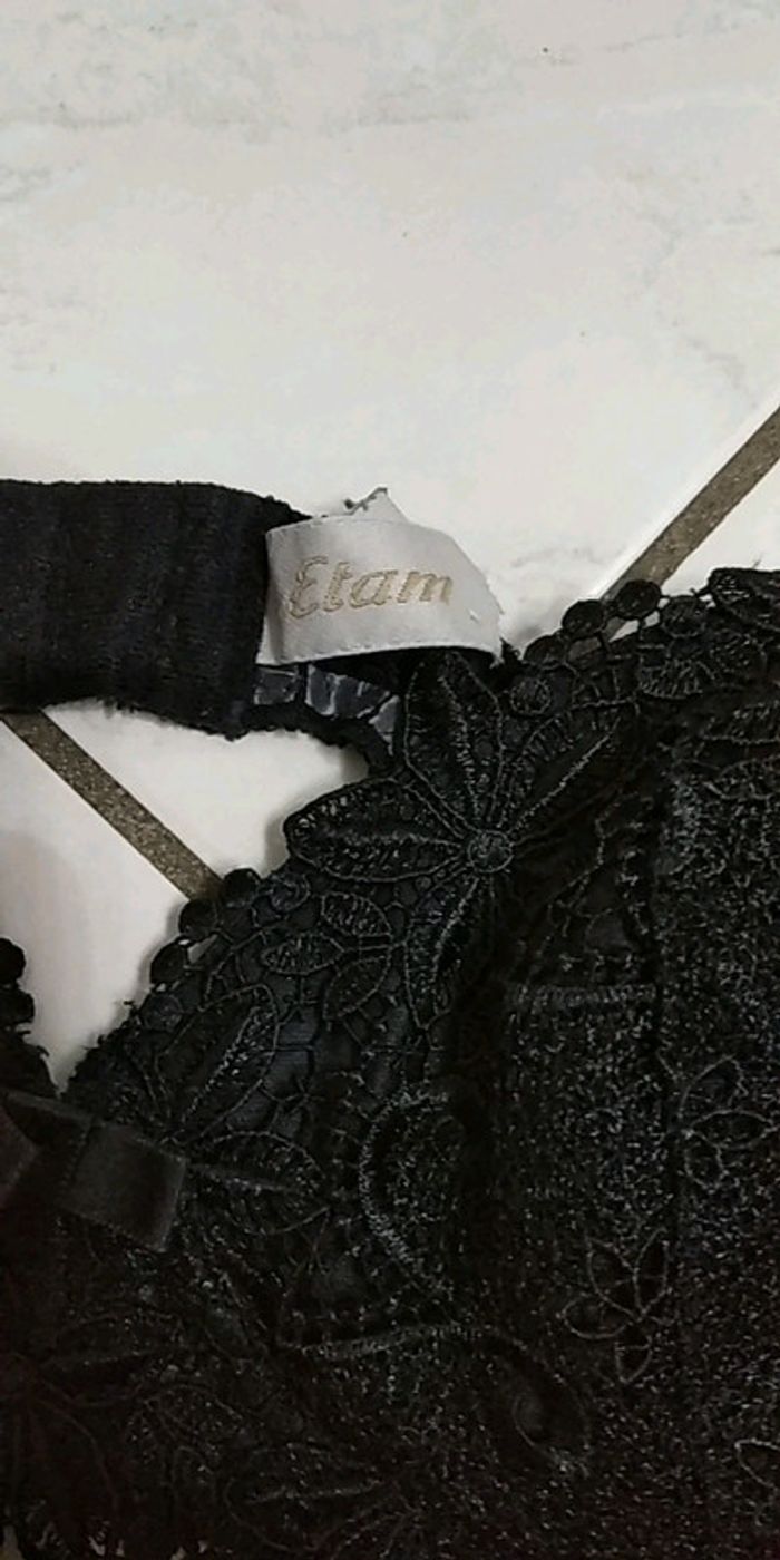 Soutien gorge - photo numéro 3