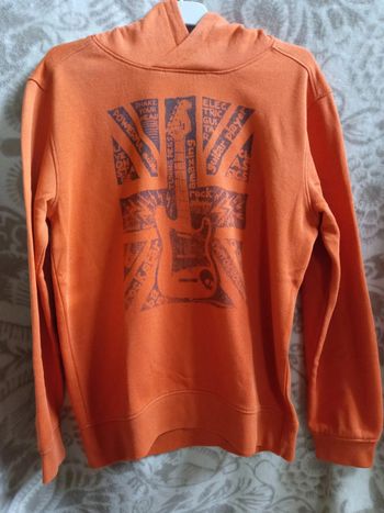Sweat Kiabi motif "guitare"