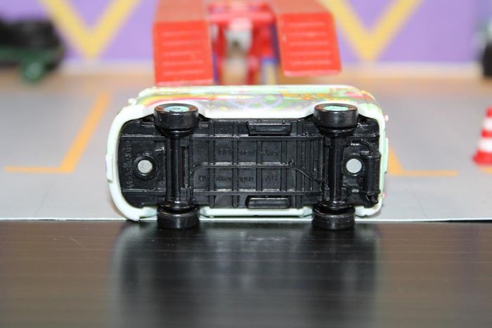 Disney Pixar cars Fillmore - photo numéro 10