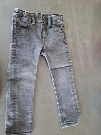 jeans noir esprit 2 ans