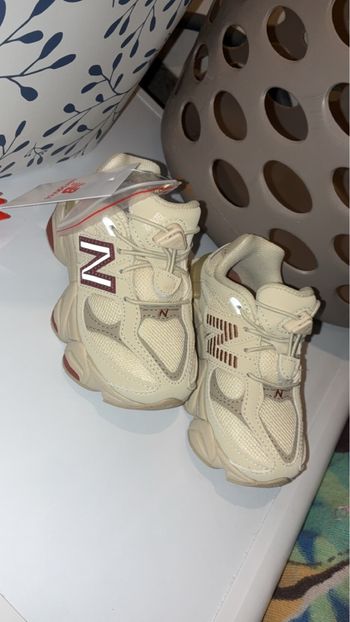 New balance 9060 beige T25,5