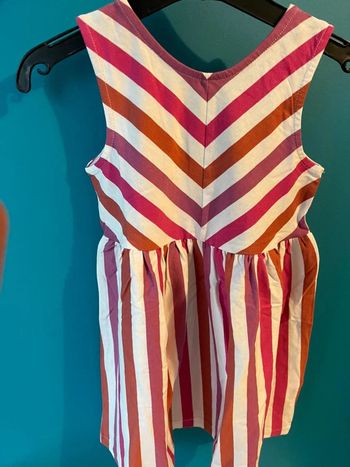 Belle robe 4 ans du pareil au même neuve jamais porté