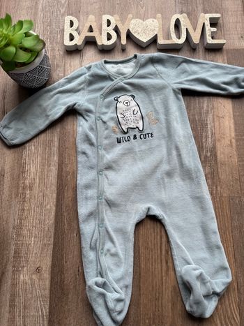 - Pyjama In extenso       - 12 mois - Très bon état 