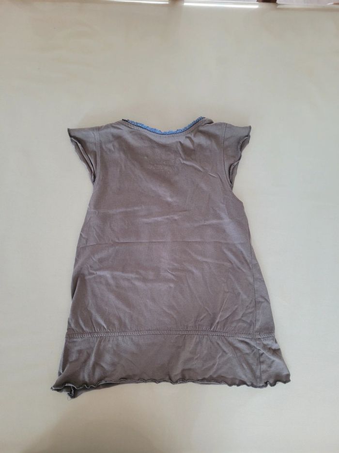 T-shirt taille 5 ans - photo numéro 3