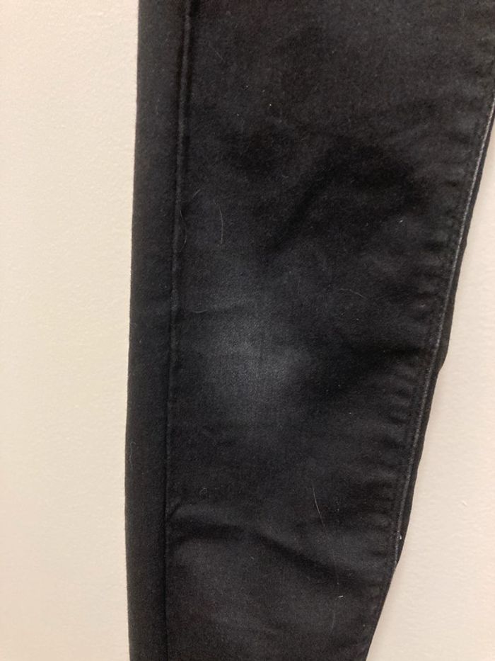 Jean noir - photo numéro 4
