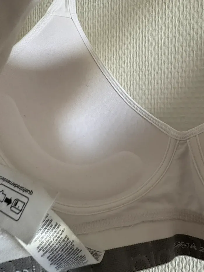 Soutien gorge blanc - photo numéro 5