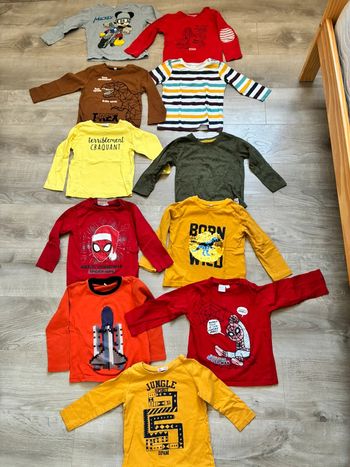 11 Tee shirt ML 2/3 ans