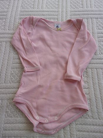 body manche longue Petit Bateau taille 1 an