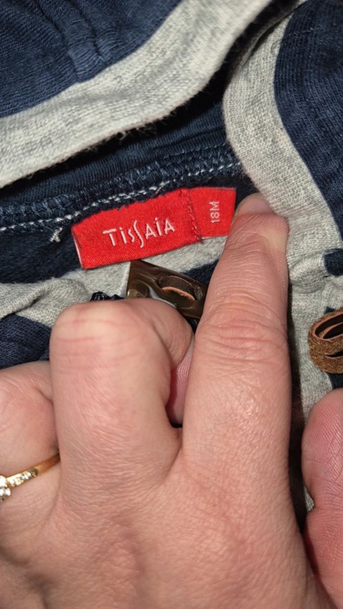 Veste Tissaia garçon 18mois bon état - photo numéro 3