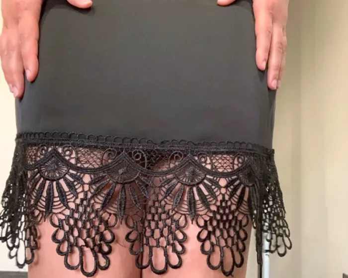 Robe noire dentelle broderies sexy - photo numéro 2
