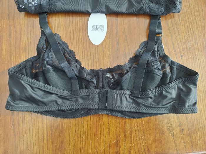 Ensemble lingerie - photo numéro 2