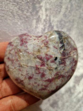 Tourmaline Elbaïte de Madagascar forme cœur
