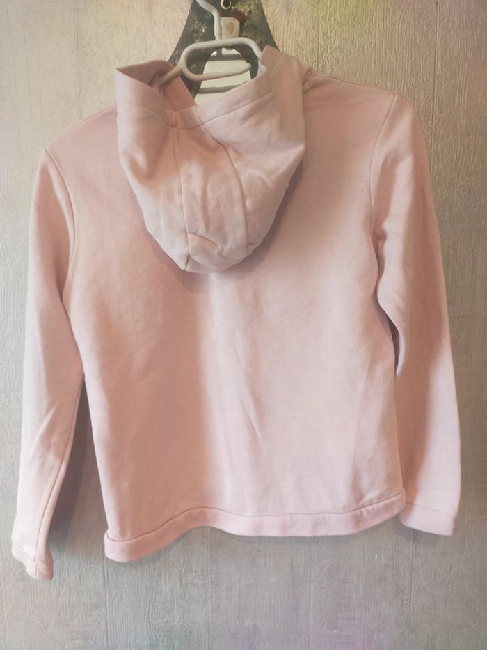 Pull a capuche rose Kiabi 10 ans . - photo numéro 2