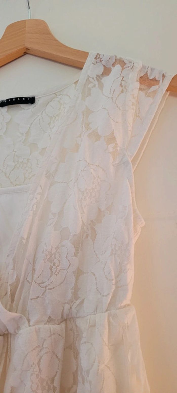 Jolie robe blanche brodée Sisley taille 11 ans excellent état - photo numéro 3