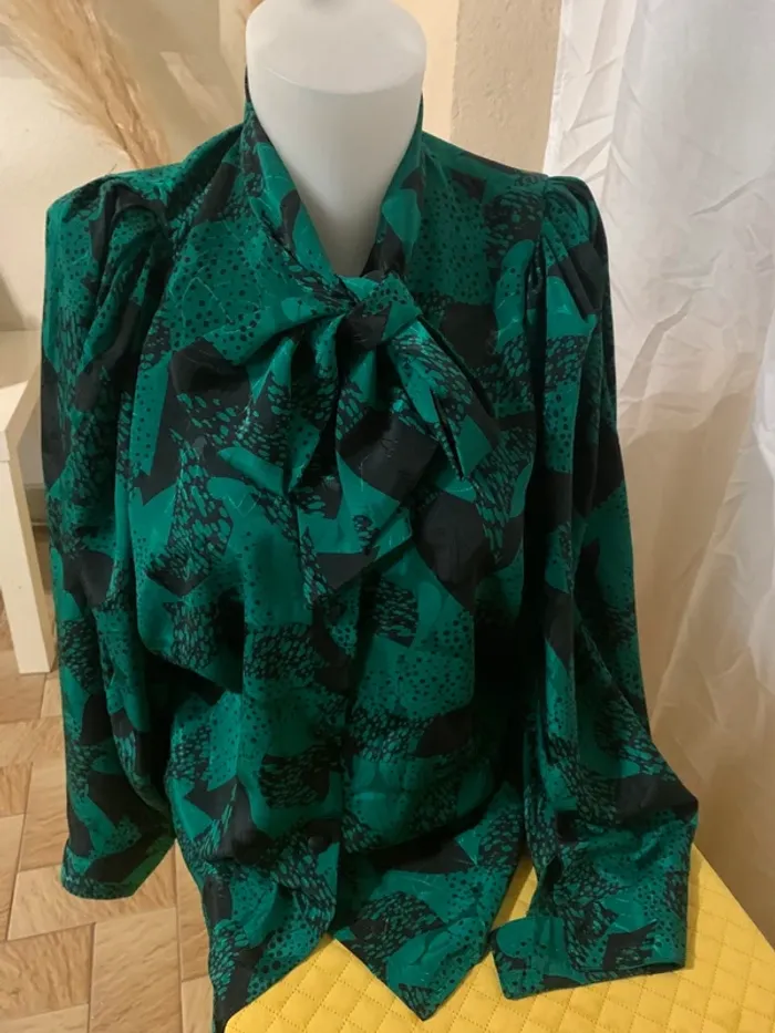 Chemise vert bouteille motif noir taille 42