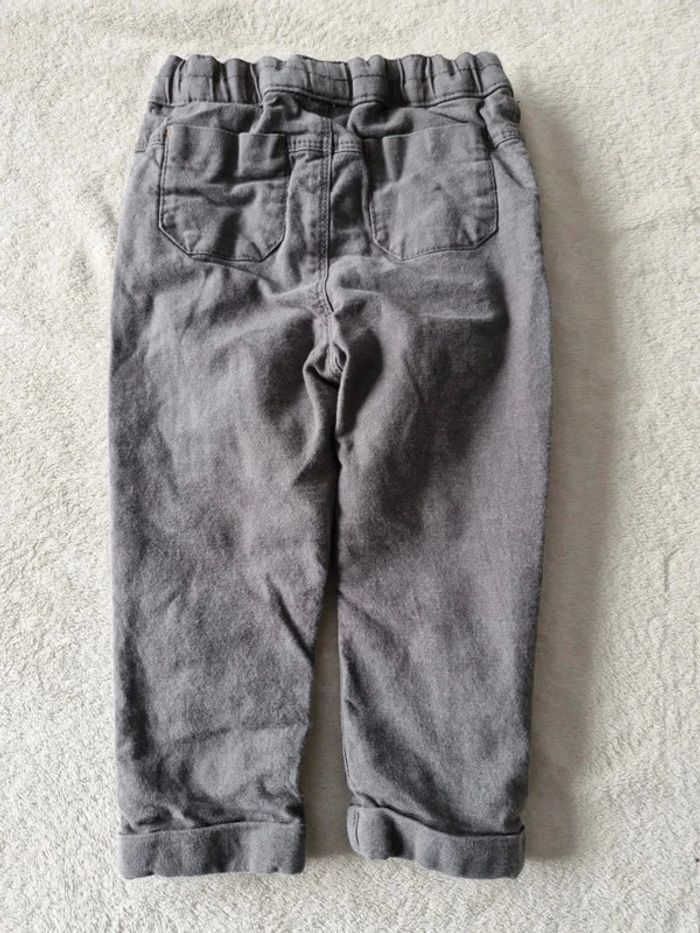 Lot de 2 pantalons. 23 mois - photo numéro 6