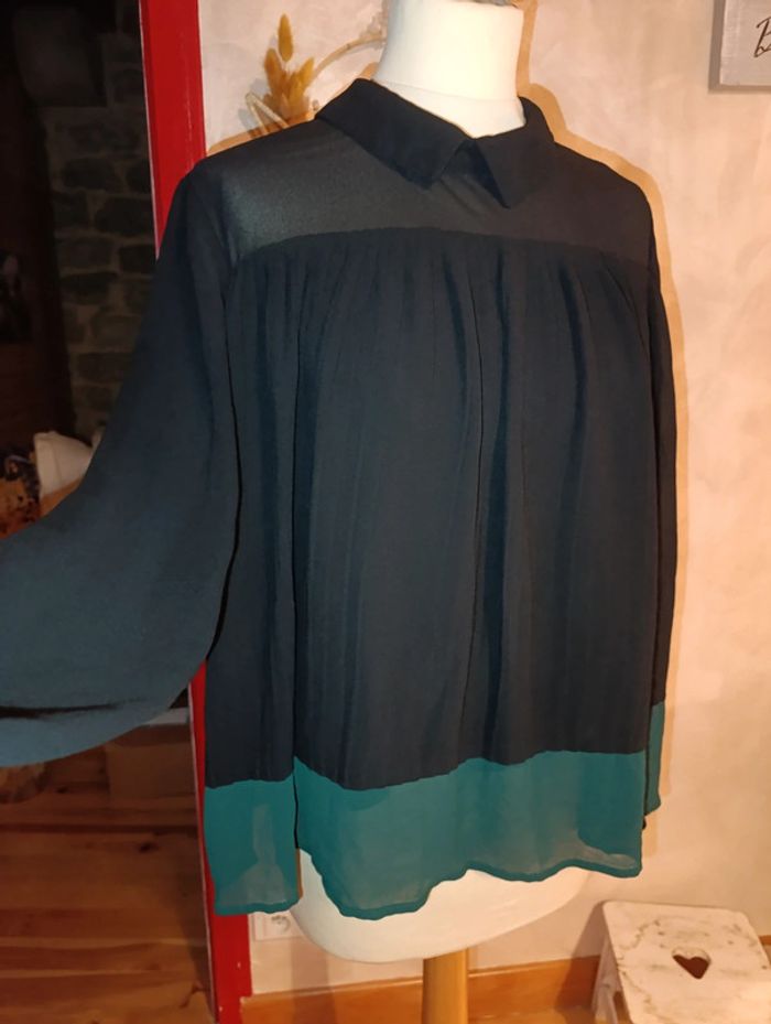Jolie blouse plissée et semi transparente taille 40 Vila Clothes - photo numéro 2