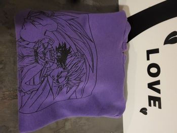 Sweat à capuche violet dragon ball taille M