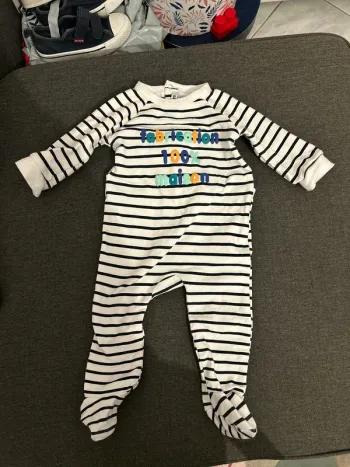 Pyjama bébé