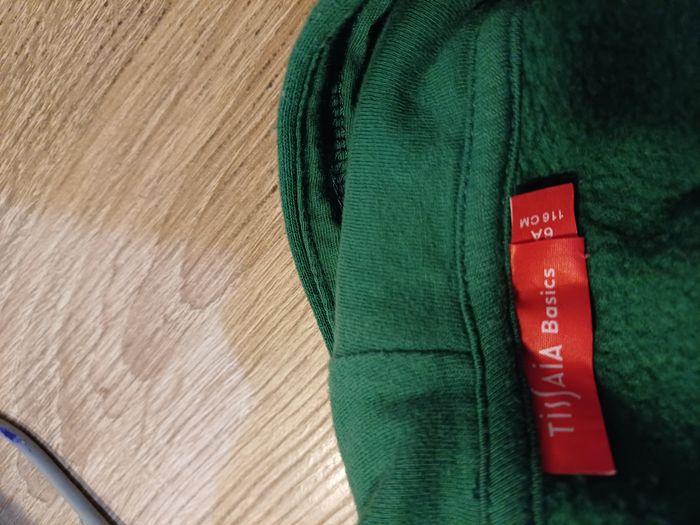 2 sweats à capuche pour garçons Taille 6 ans - photo numéro 7