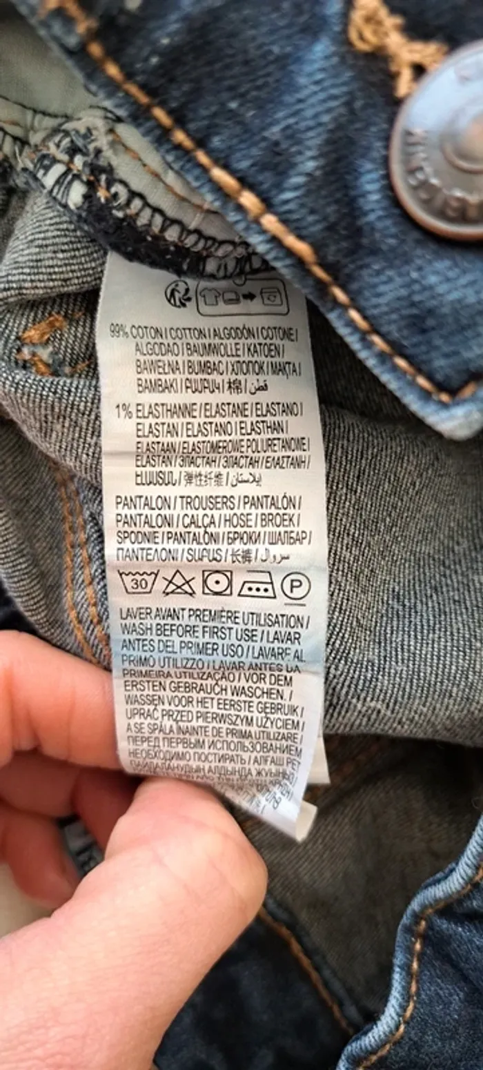 Jeans Kiabi - 10 ans taille 138-143cm - coton - bouton à pression - eco conception - photo numéro 4
