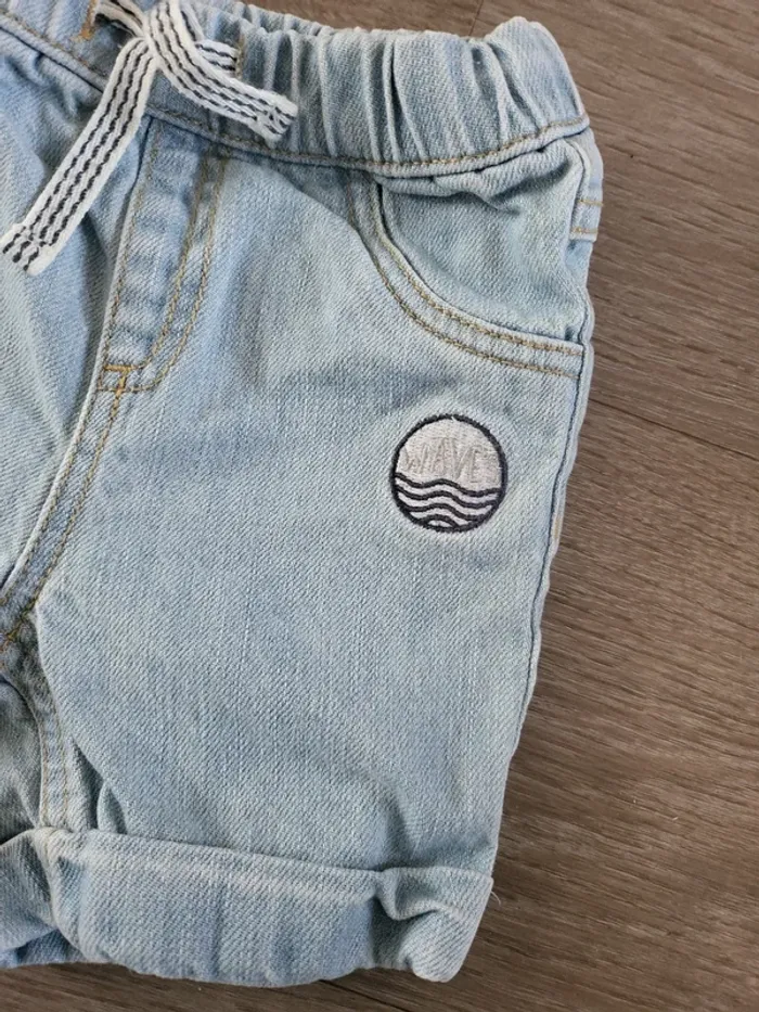 Short en jeans 12 mois - photo numéro 2