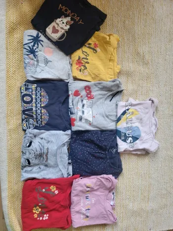 Lot de 12 tee-shirts manches longues 5 ans