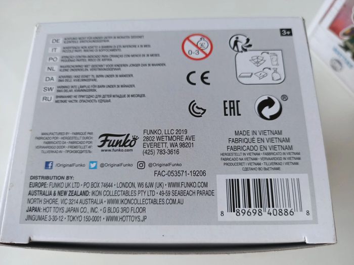 Lot de 2 Figurines Funko pop Disney frozen 2 : n°586 Mattias et n°582 Anna - photo numéro 7