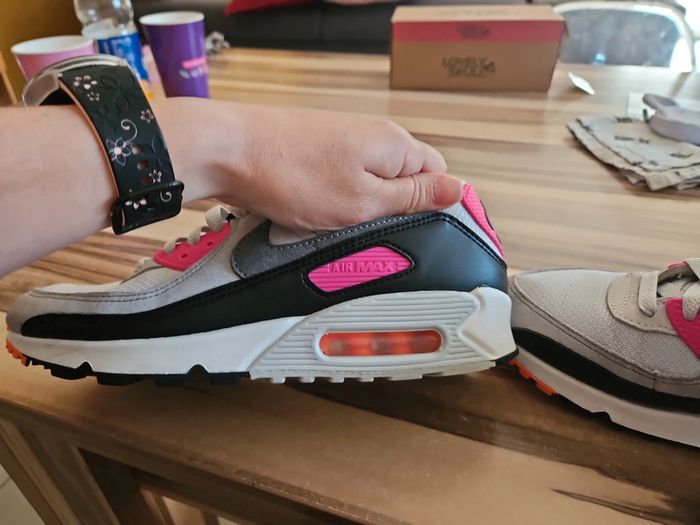 Basket air max 90 Dunkin'Donuts taille 40,5 - photo numéro 10