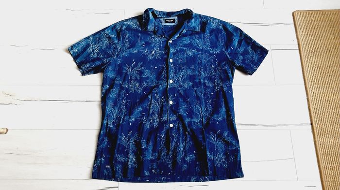 Vêtement homme chemise manches bleue motifs végétal taille XL