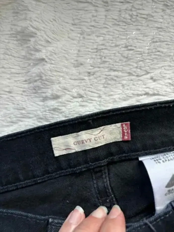 Jean Levi’s Curvy Cut bootcut évasé femme Noir US 8M / FR 38-40 Rare modèle US 2000s y2k - photo numéro 9