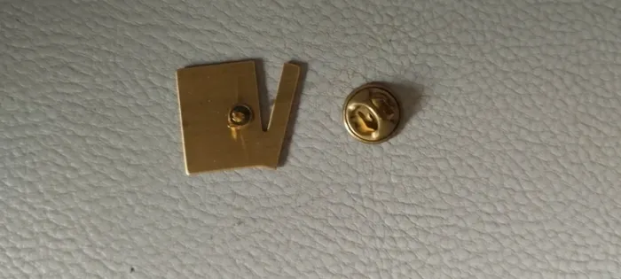 Pin's clap! - photo numéro 2