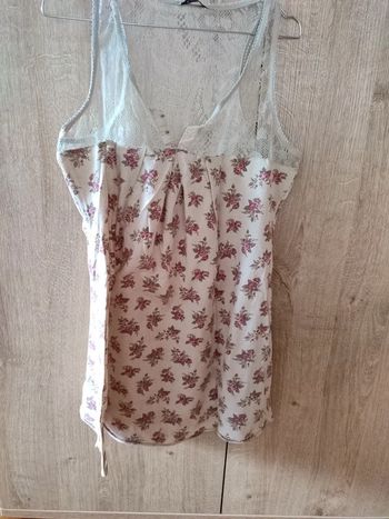 Blouse fleur et dentelle