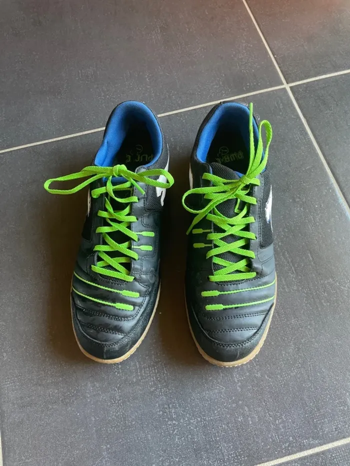 Chaussures foot salle