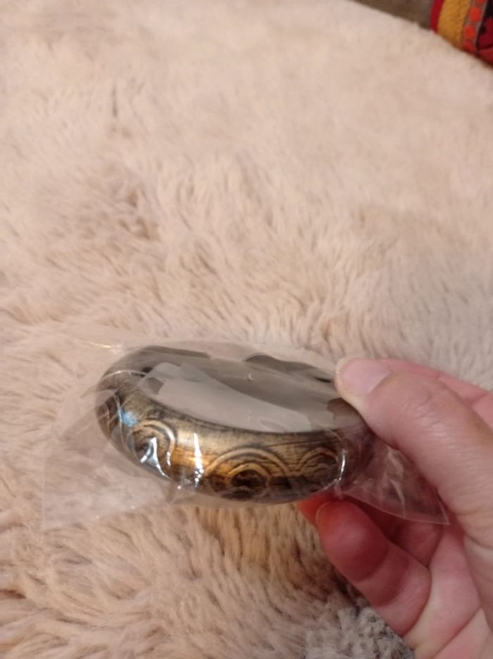 Bracelet en bois doré - photo numéro 3