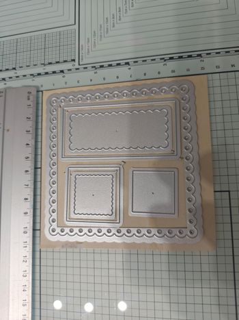 Lot de dies matrice de découpe scrapbooking carré décoré