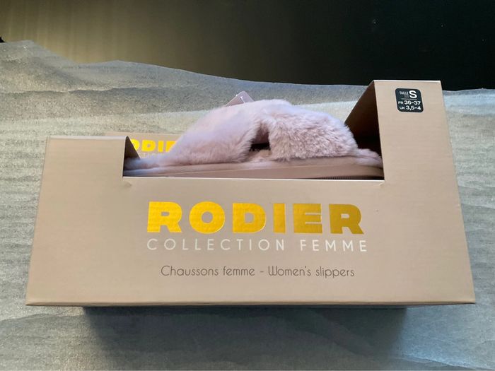 Chaussons rose Rodier neuf - photo numéro 3